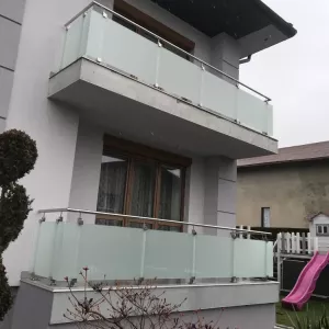 balustrady ze szklem5b